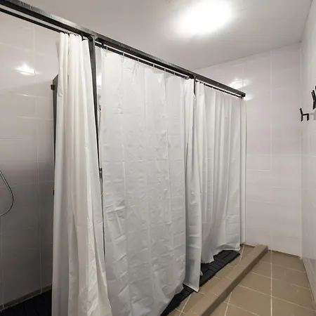 The House אכסניה וילנה