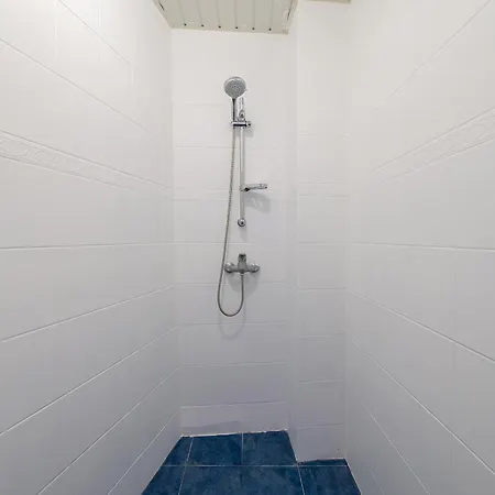 The House אכסניה וילנה