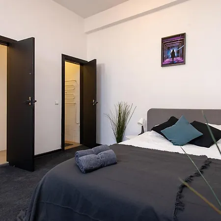 Vandrarhem The House VNO