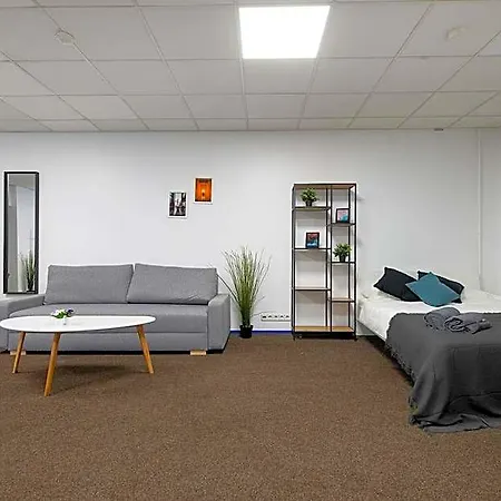 The House אכסניה *
